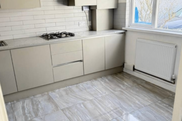 2-Bedroom Flat for Rent – Couple Preferred | All Bills Included | IG7, Chigwell, Epping Forest, Essex